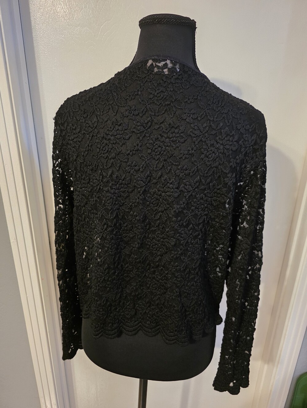 Black Lace Cardigan Size M - Picture 2 of 6